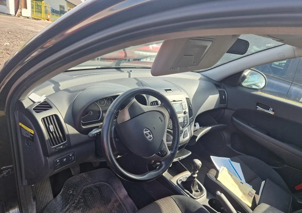 Hyundai I30 cena 4200 przebieg: 200000, rok produkcji 2007 z Kórnik małe 46